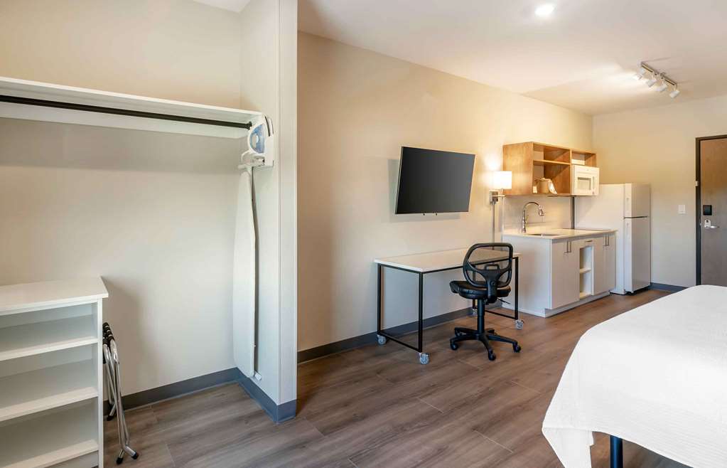 Extended Stay America Premier Suites Fort Myers Airport - photo 25