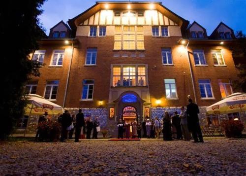 Hotel Willa Park — hotel in Zagan