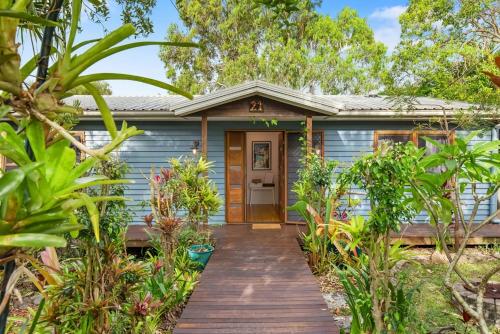 Cottage on Lorien — 4-Star Luxury Hotel in Coolum Beach, Australia