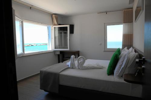 Baleal 4 Surf II — 4-Star Luxury Hotel in Peniche, Portugal