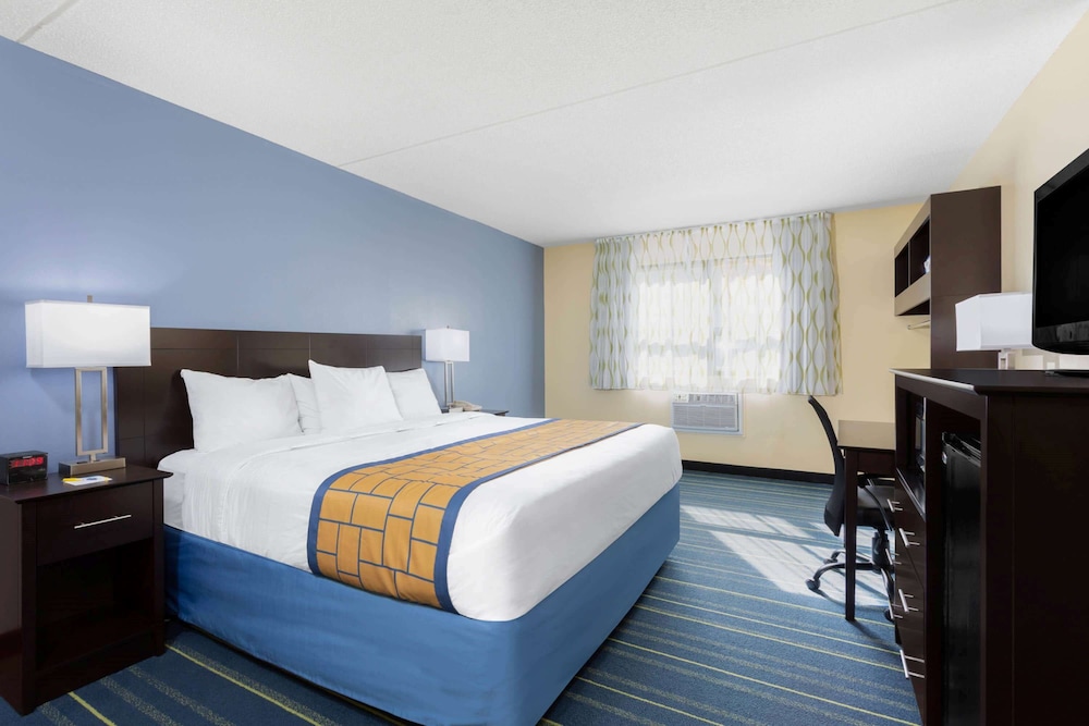 Days Inn by Wyndham Augusta - photo 11
