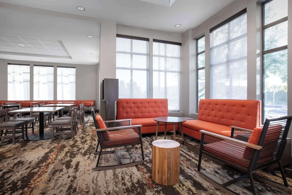 Hilton Garden Phoenix Tempe University Research Park - photo 3