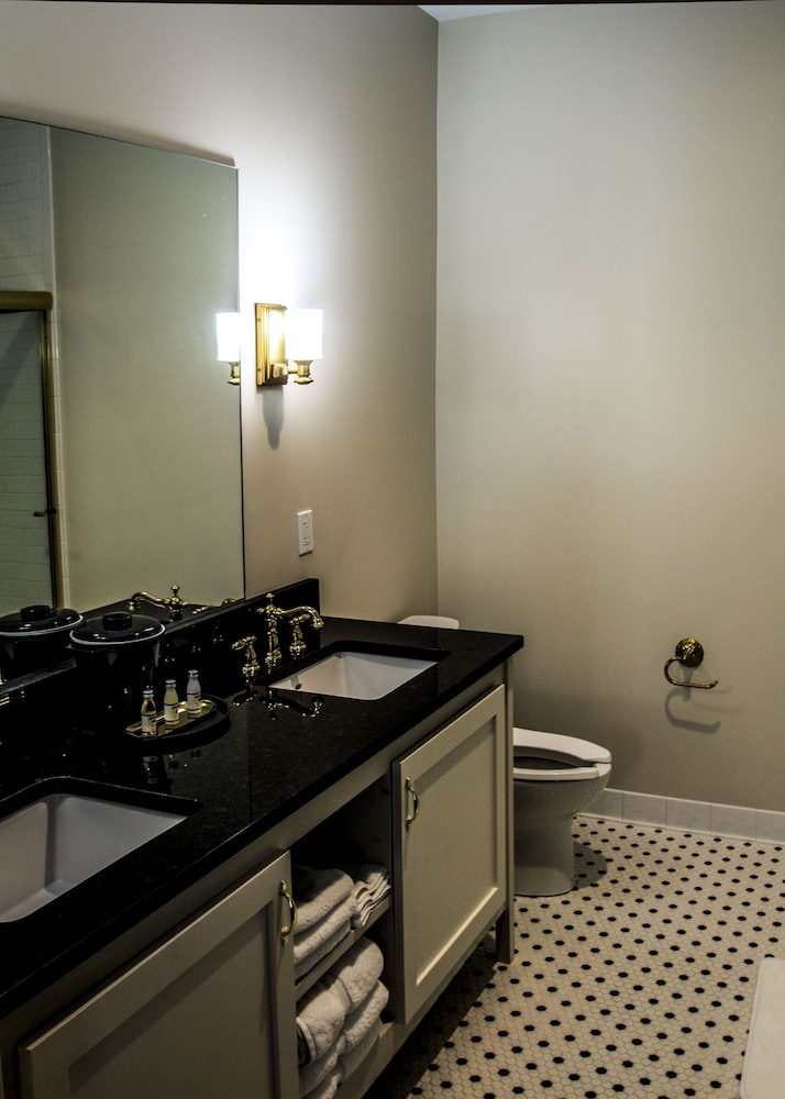 The Meadows Hotel - photo 27