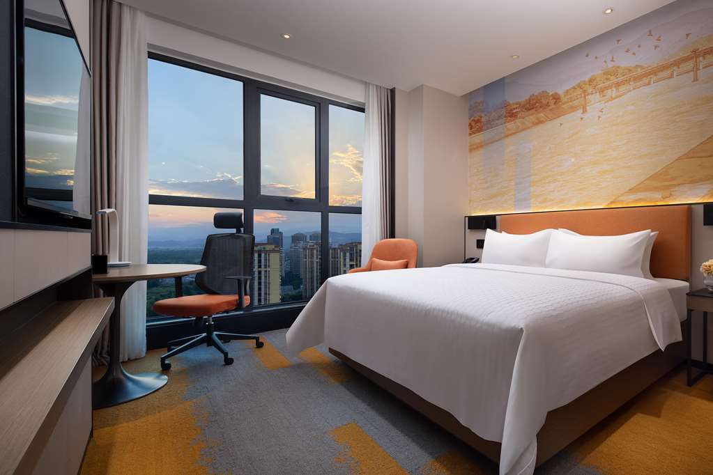 Hampton by Hilton Chengdu Dayi — 4-Star Luxury Hotel in Chengdu, People's Republic of China