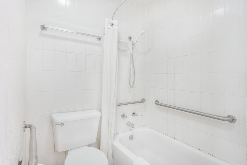 Lake View Inn & Suites - photo 15