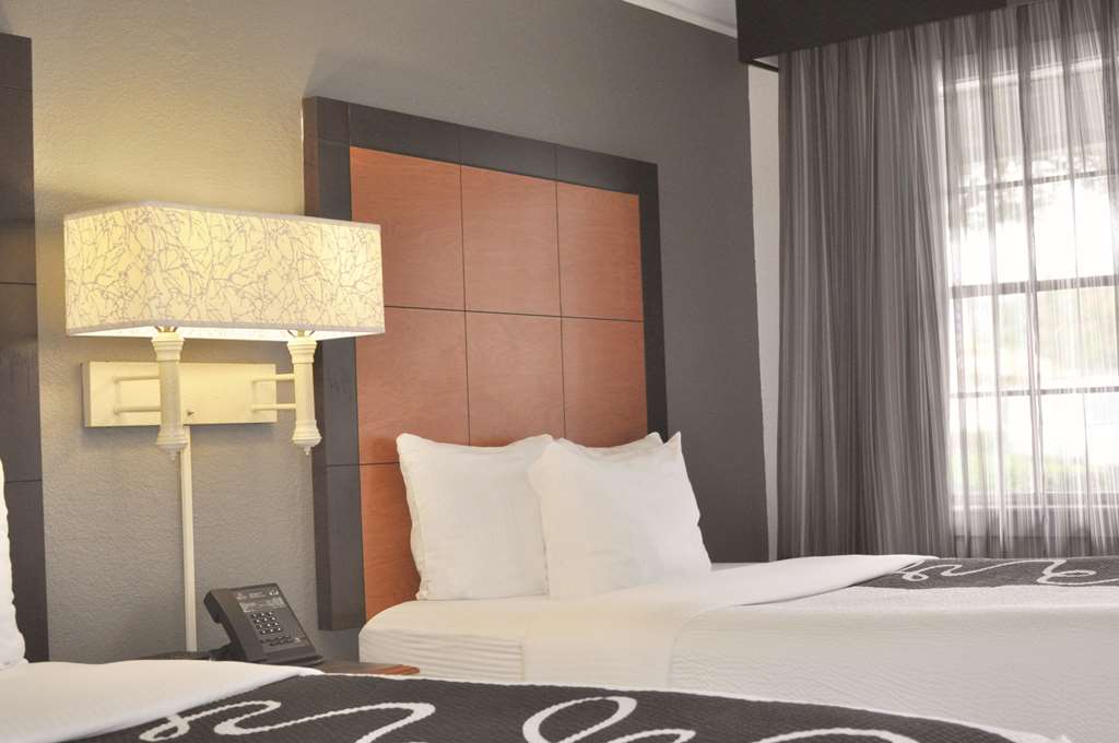 La Quinta Inn by Wyndham Dallas Uptown - photo 30