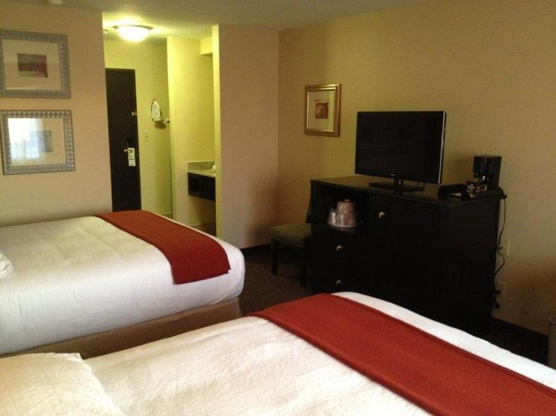 Sleep Inn & Suites Tempe ASU Campus - photo 65