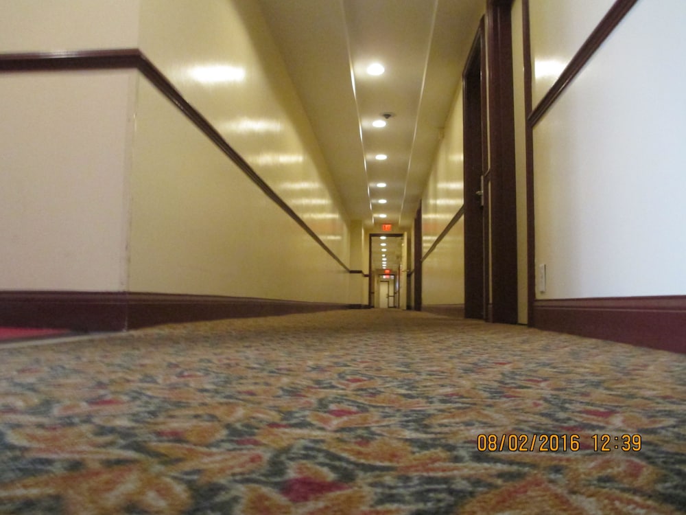 Regal Inn Chicago O'Hare Airport - photo 48