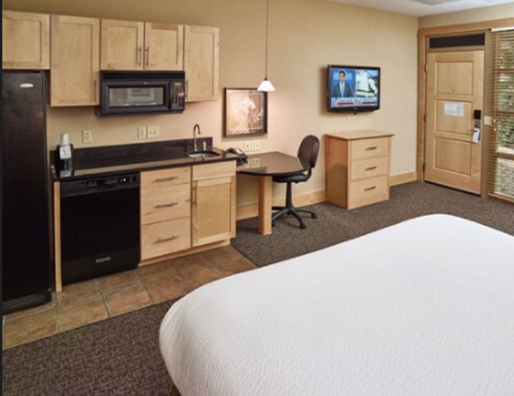 LivINN Hotel Minneapolis North Fridley - photo 21