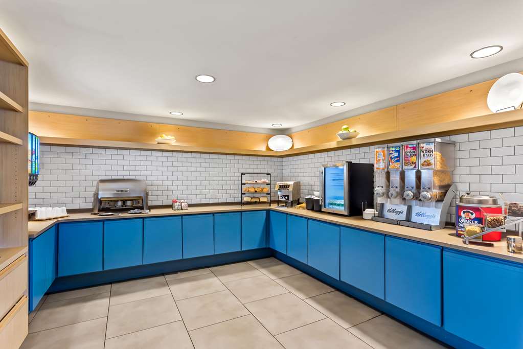 Country Inn & Suites by Radisson Portage IN - photo 43