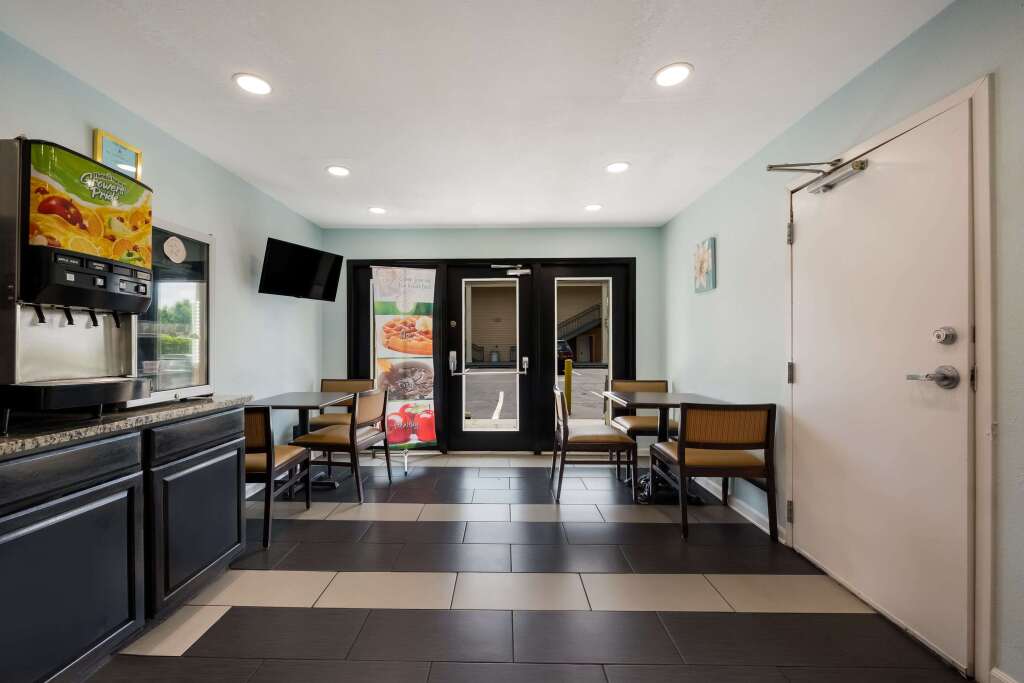 Quality Inn Oxford I 20 Exit 188 - photo 3