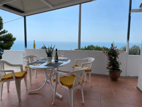 Casa Rosa — 4-Star Luxury Hotel in Mattinata, Italy