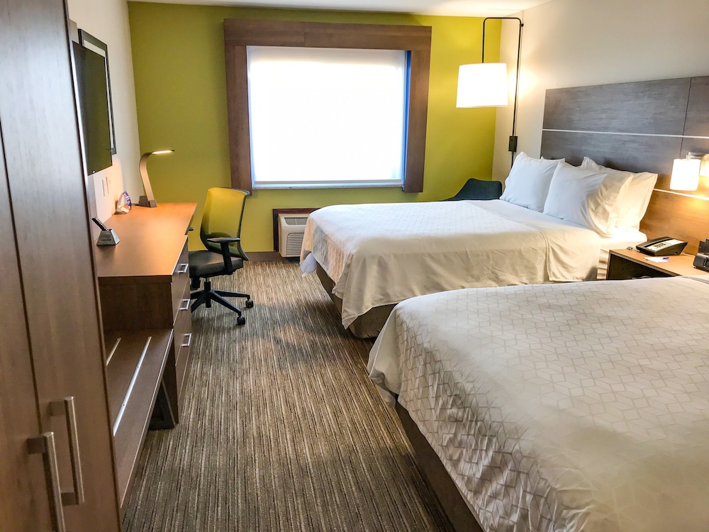 Holiday Inn Express & Suites Lubbock West by IHG - photo 10