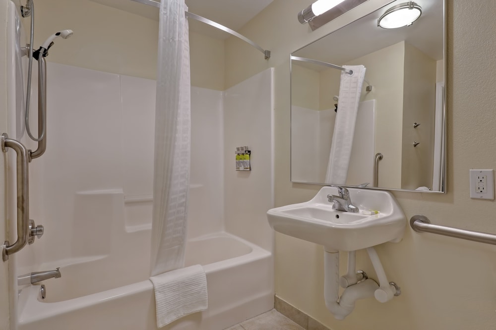 Candlewood Suites Indianapolis South by IHG - photo 23