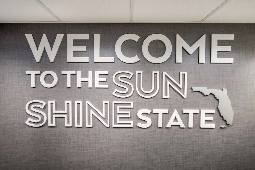 Hampton Inn Winter Haven - photo 2