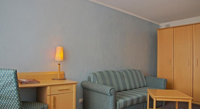Hotel Dzemgi — Komsomolsk-On-Amur — photo 3