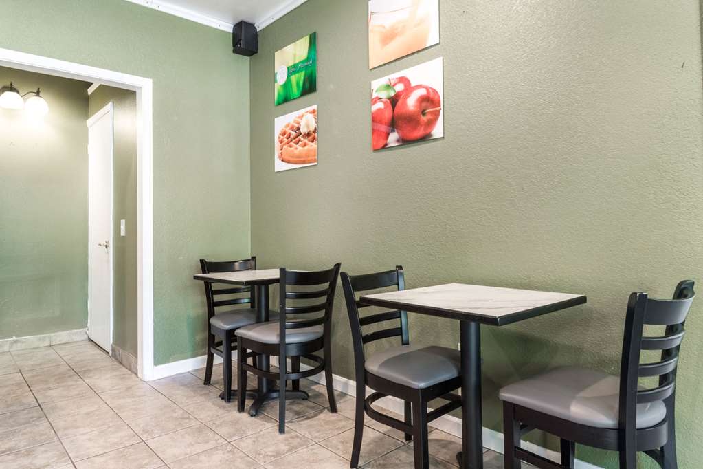 Quality Inn & Suites Bainbridge Island - photo 50
