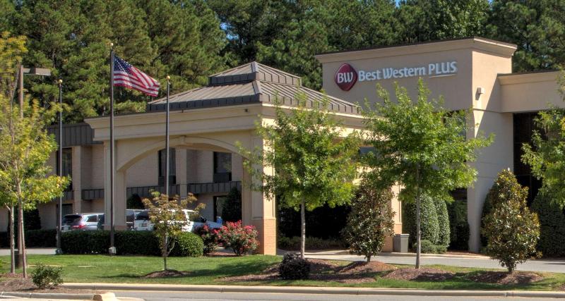 Best Western Plus Cary Inn NC State - photo 18