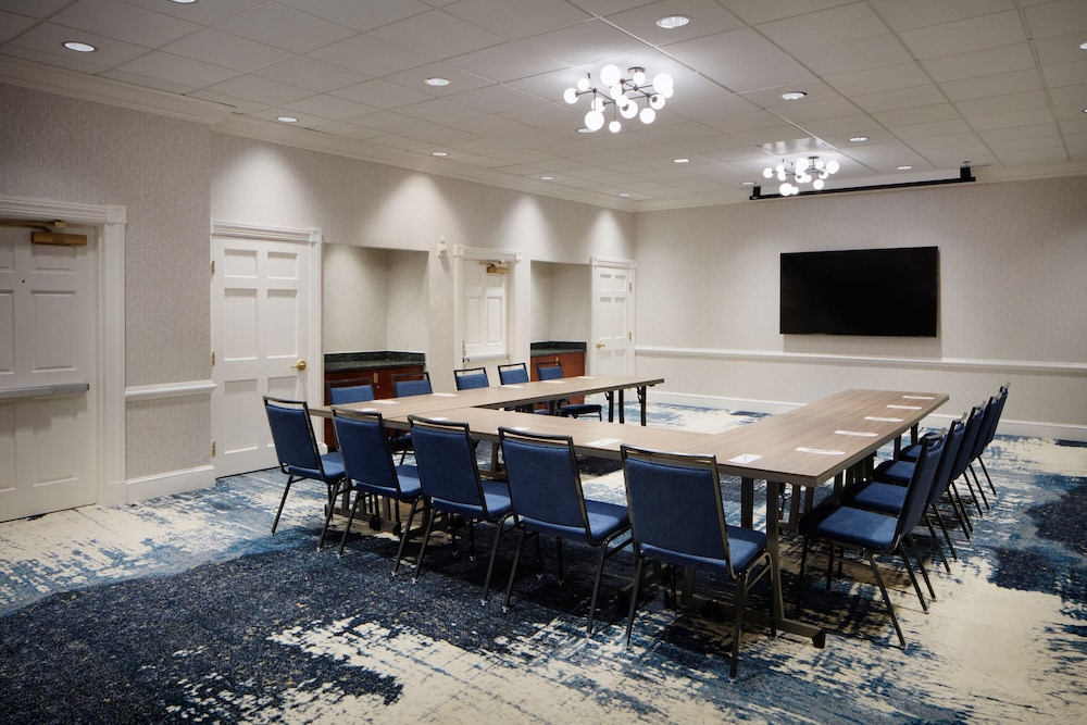 Residence Inn by Marriott Arlington at Rosslyn - photo 22