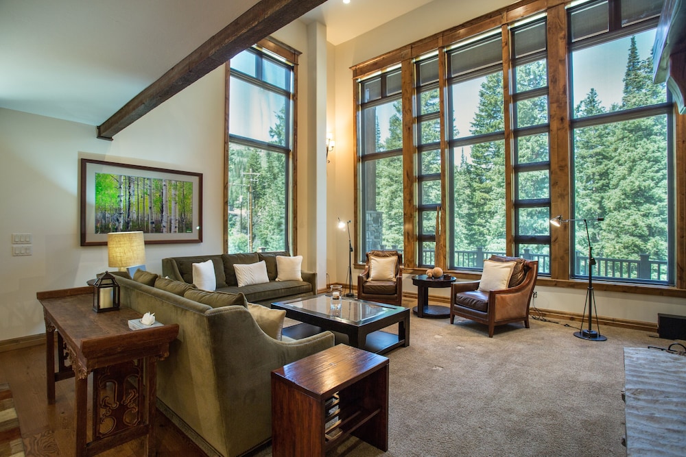 9201 Silver Aspen Five Bedroom Loft Luxury Townhome 4 Hotel Room - photo 11