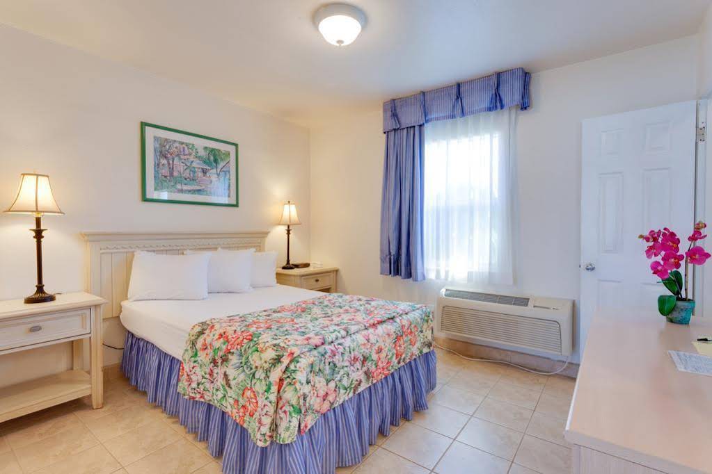 Fountain Cottages Inn - photo 11