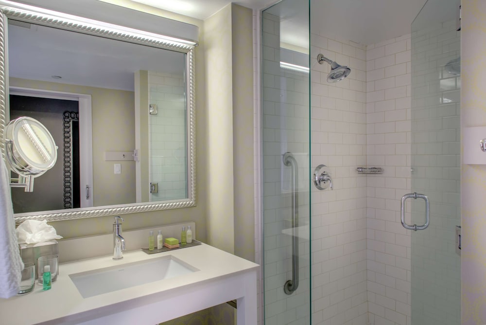 DoubleTree by Hilton Hotel Biloxi - photo 22