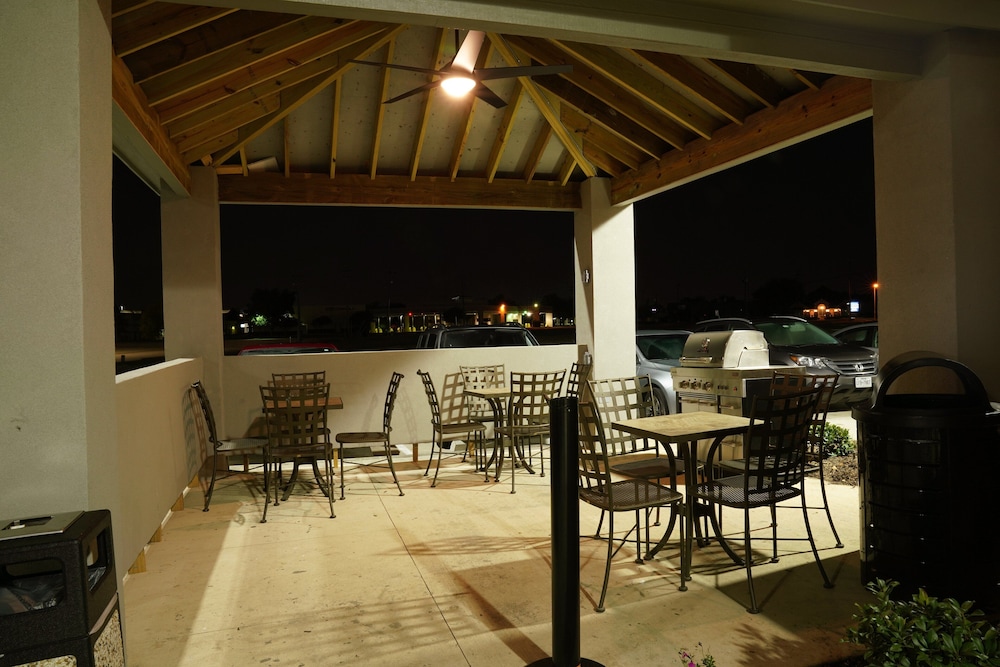 Candlewood Suites Plano North by IHG - photo 30