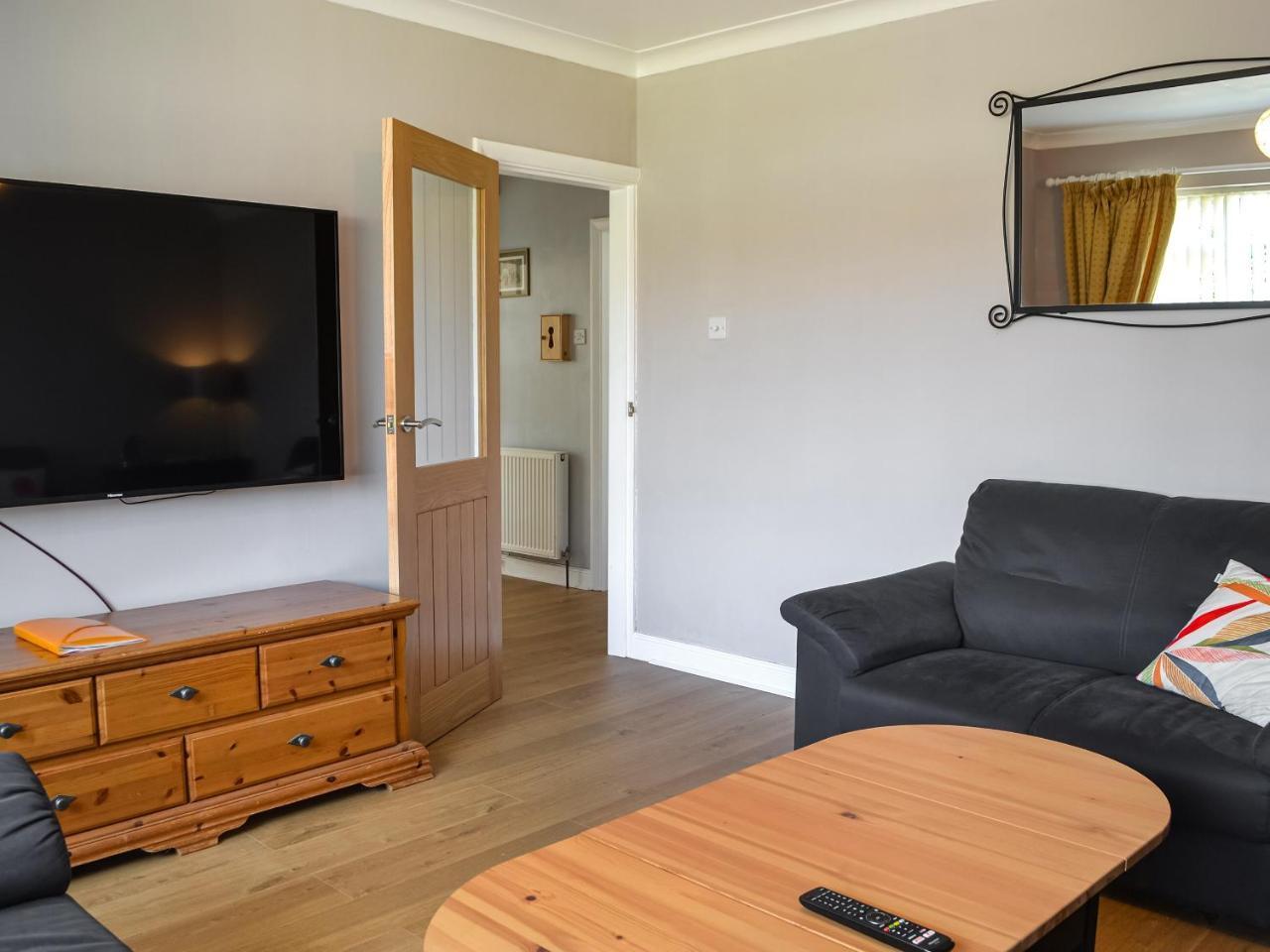 The Beach Hut — hotel in Flamborough