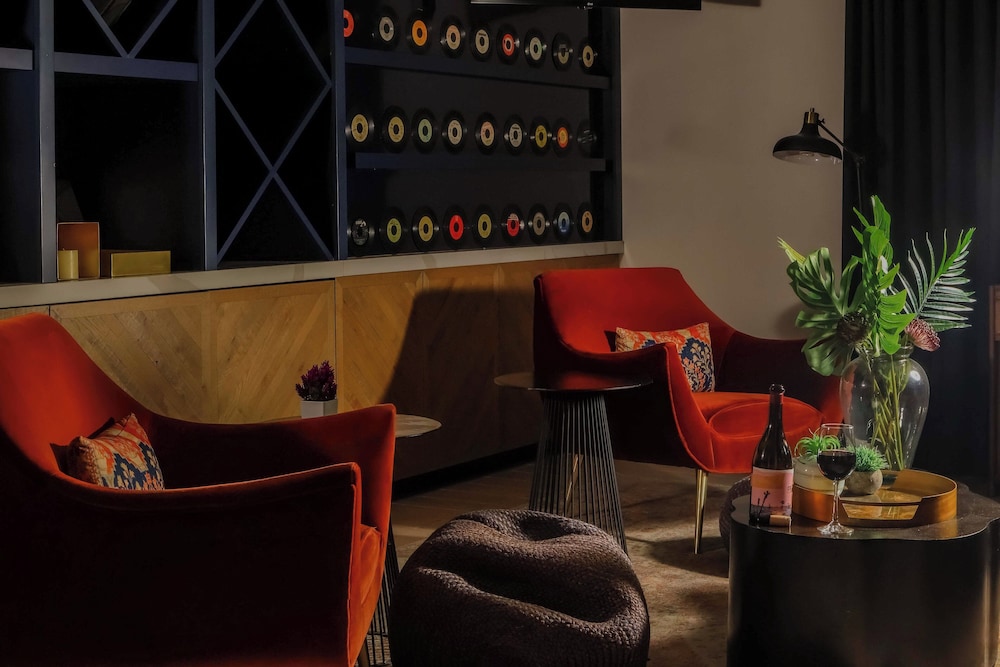 Hotel Indigo Austin Downtown University by IHG - photo 39