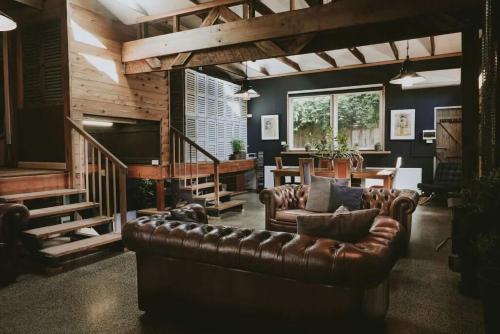 The Stables Daylesford — 4-Star Luxury Hotel in Daylesford, Australia