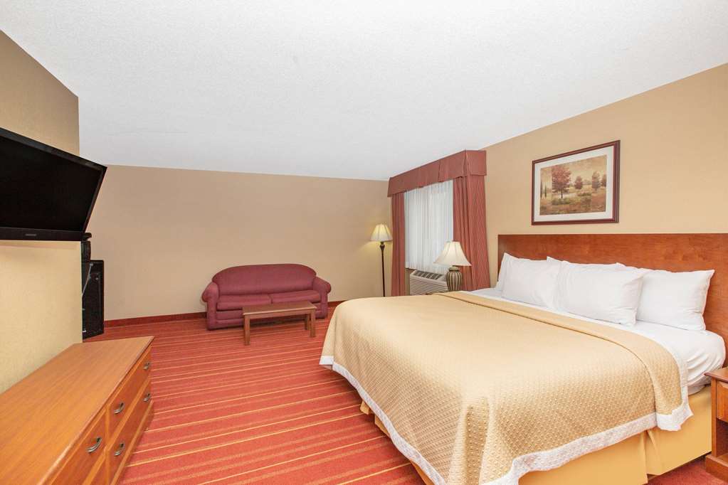 Days Inn by Wyndham Salina I 70 - photo 19