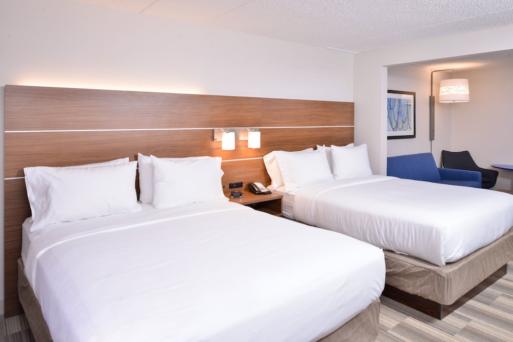 Holiday Inn Express & Suites Indianapolis Dtn Conv Ctr Area by IHG - photo 41