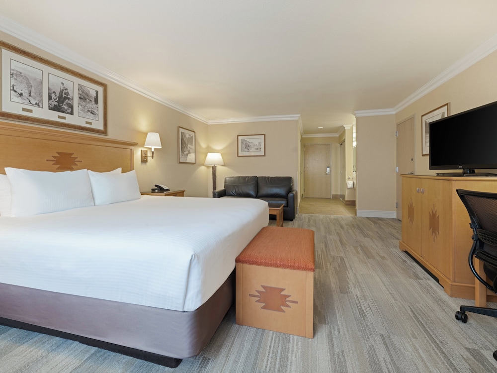 Holiday Inn Resort The Squire at Grand Canyon by IHG - photo 42