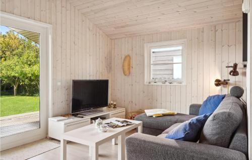 Cozy Home In Otterup With Kitchen — Otterup — photo 3