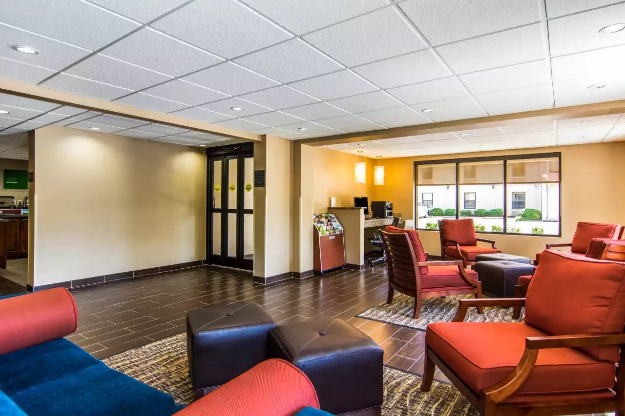 Comfort Inn Newport News Williamsburg East - photo 5