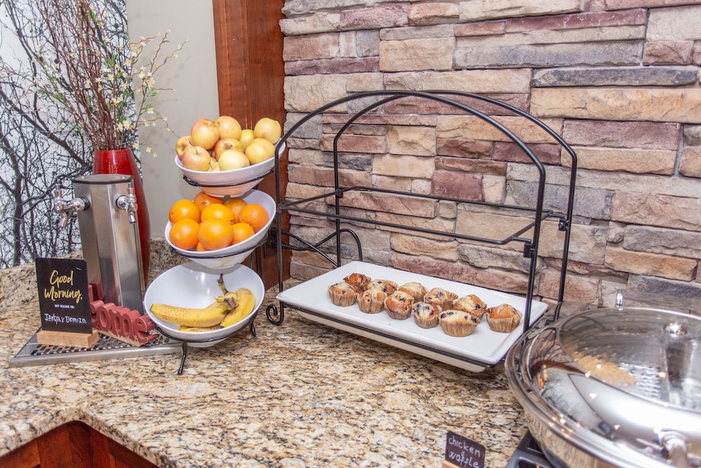 Staybridge Suites Bowling Green by IHG - photo 67