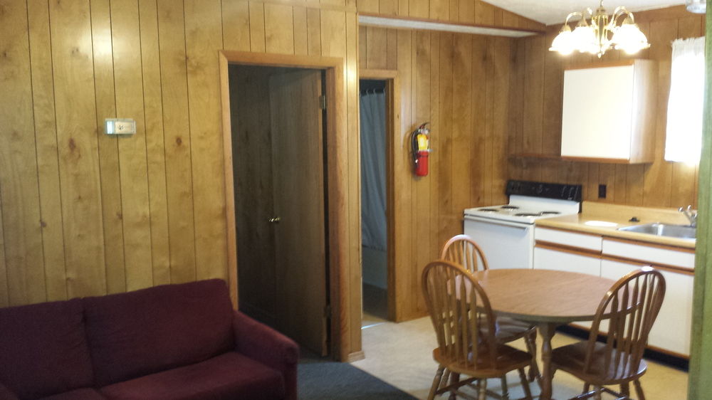 Golden Arrow Resort - photo 5