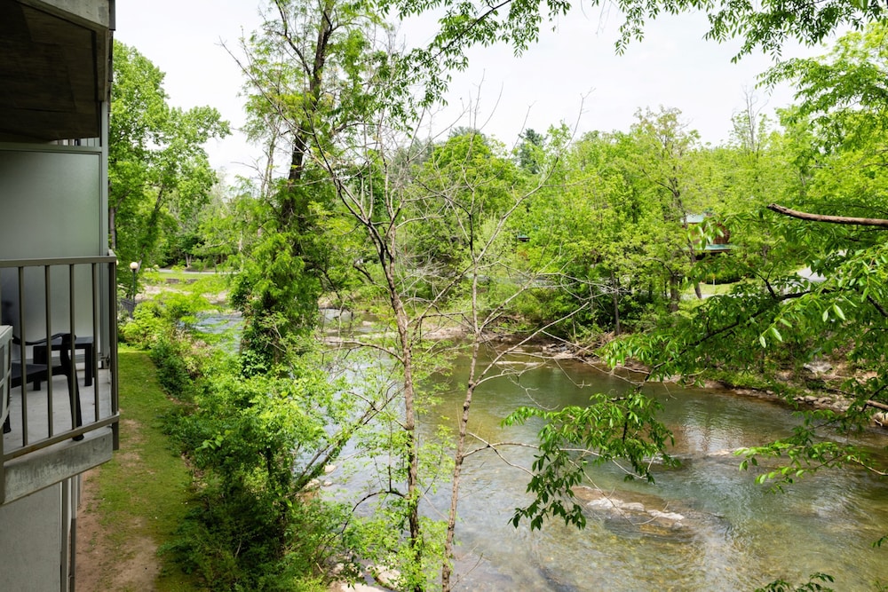 Twin Mountain Inn & Suites - photo 41