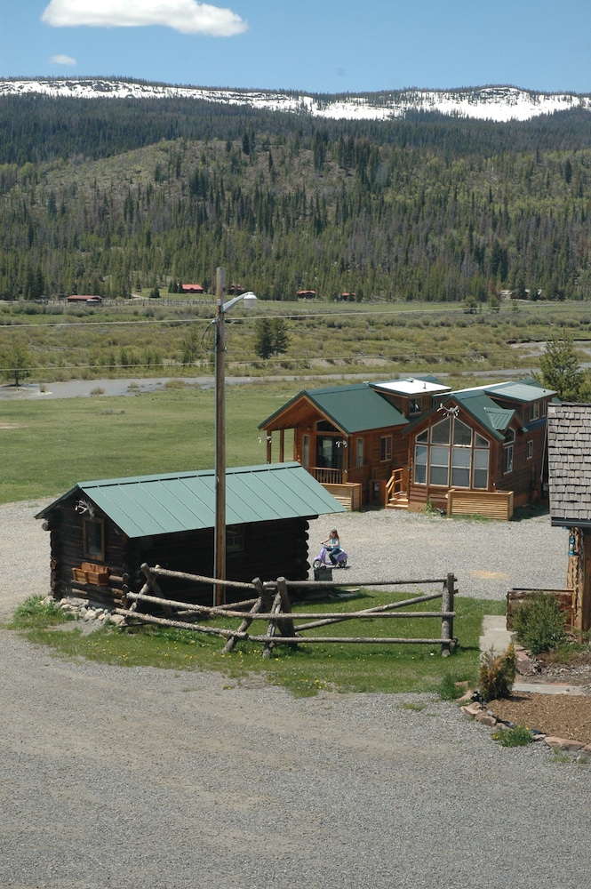 Lava Mountain Lodge - photo 9