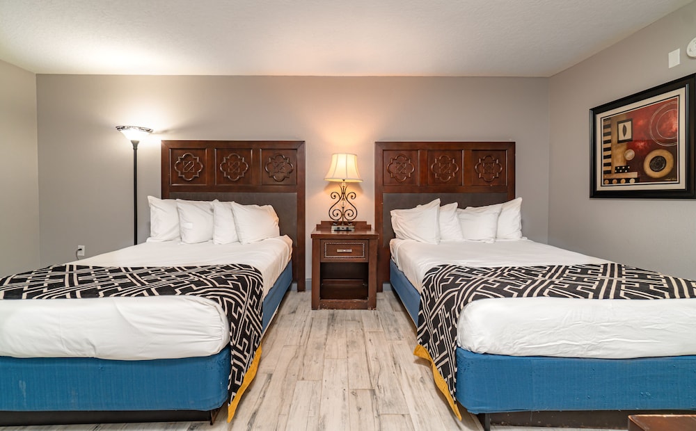 Sunshine Inn - photo 6