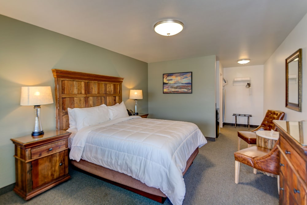 The Roosevelt Hotel Yellowstone - photo 20