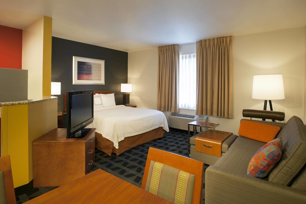 TownePlace Suites Marriott Dulles Airport - photo 7
