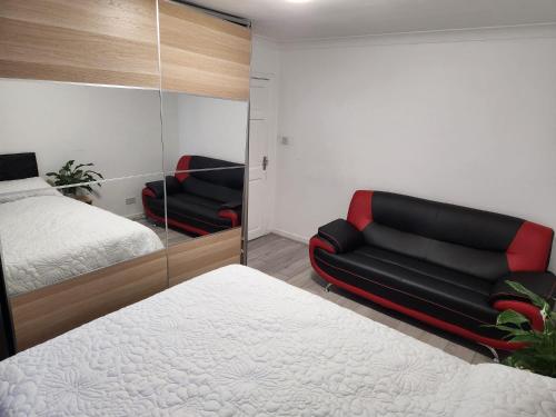 Rubies Firs Road Sale — hotel in Sale