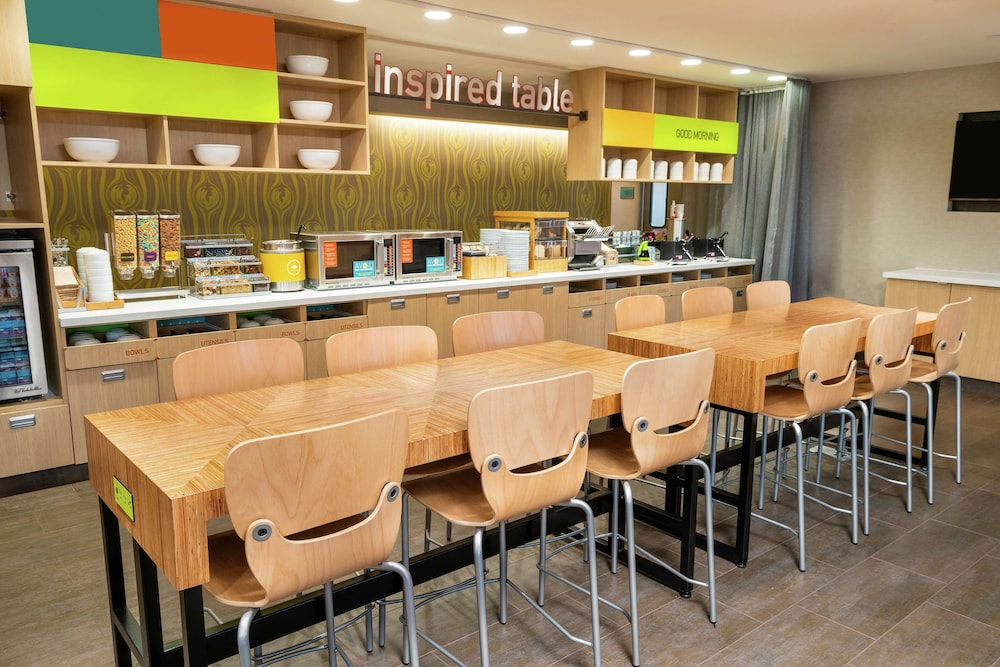 Home2 Suites by Hilton Roseville Sacramento - photo 30