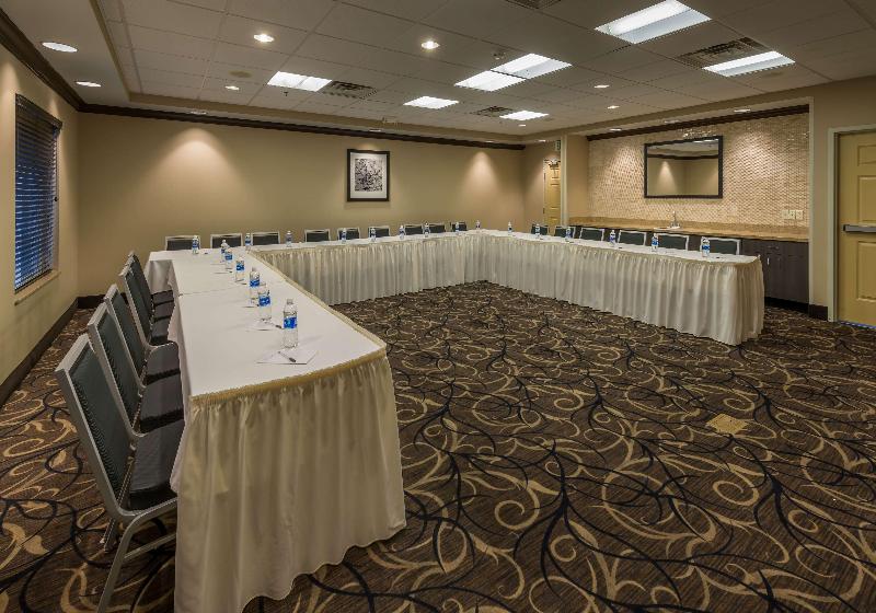 Hampton Inn & Suites Reno - photo 55