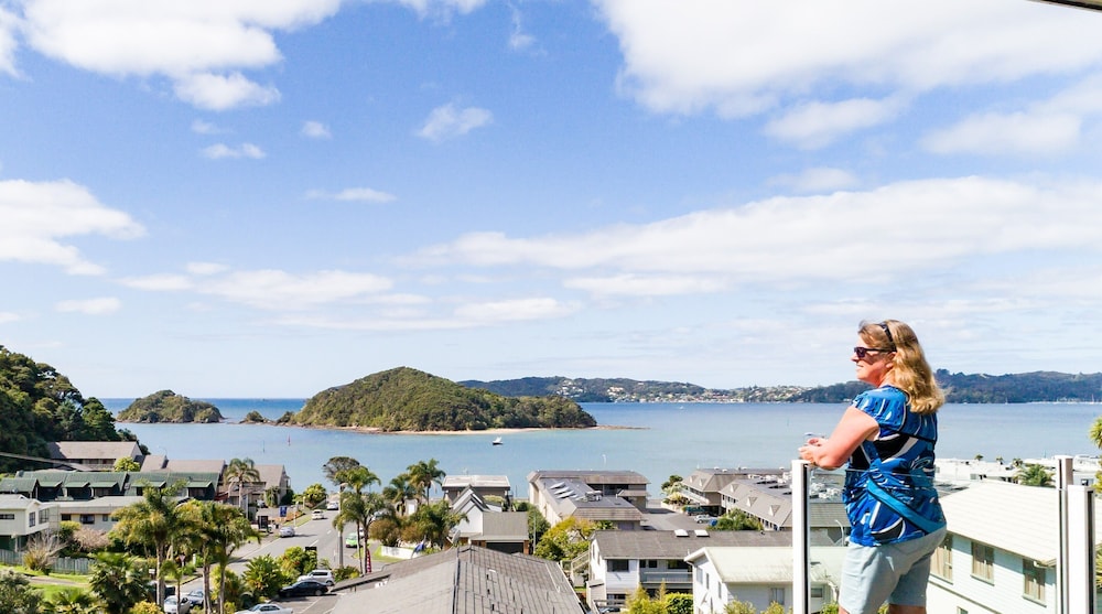 Abri Apartments — 4-Star Luxury Hotel in Paihia, New Zealand