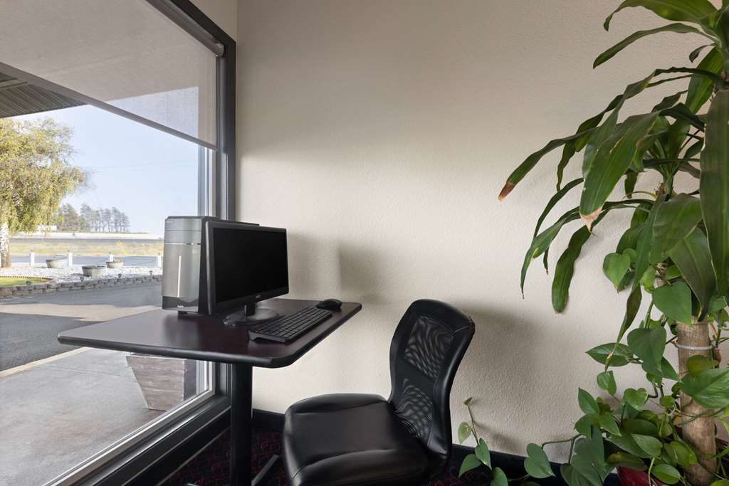 Days Inn by Wyndham Ritzville - photo 26