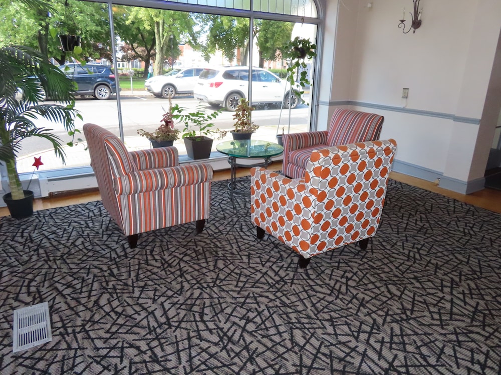 St. Charles Hotel - photo 3