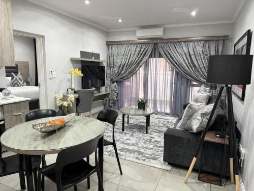 NYK Creations Luxury Apartments — 4-Star Luxury Hotel in Johannesburg, South Africa