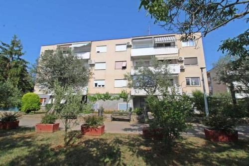 Apartments by the sea Fazana 21360 — 4-Star Luxury Hotel in Fazana, Croatia